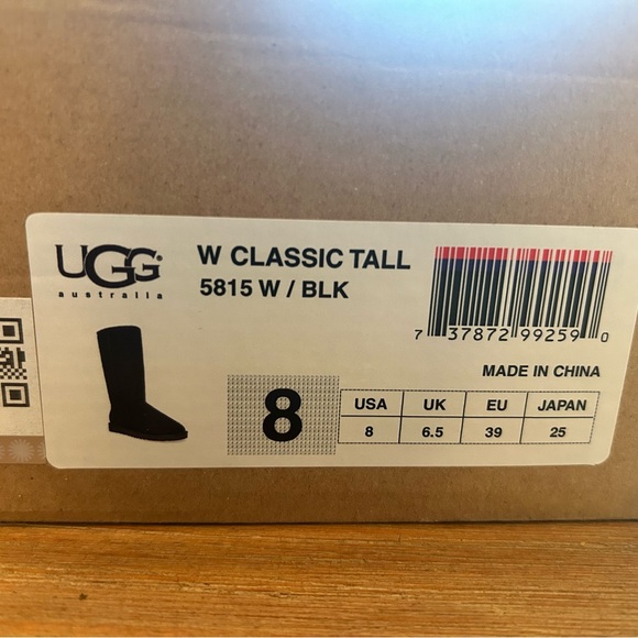 Ugg Classic Tall Black Woman’s Boot Sz 8 - Picture 2 of 4